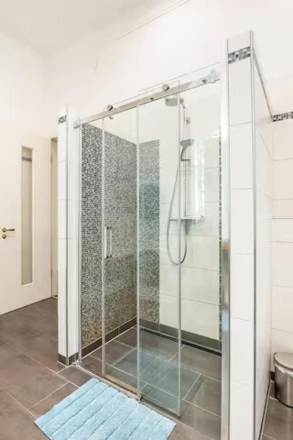Grosszuegige Altbauwohnung In Bestlage ฮัมบูร์ก ภายนอก รูปภาพ
